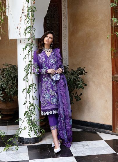 Linaria Embroidered Pakistani Salwar Kameez
